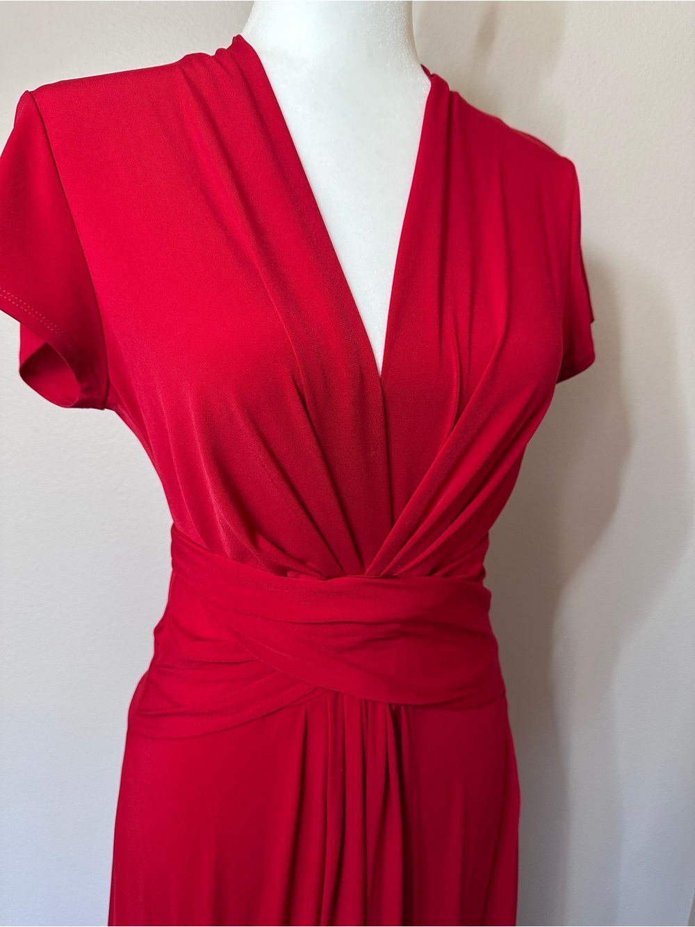 MICHAEL Michael Kors Red Asymmetrical High-Low Short Sleeve Wrap Dress 8 - Picture 3 of 14